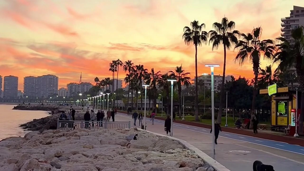 Sahil Yürüyüş Yolu